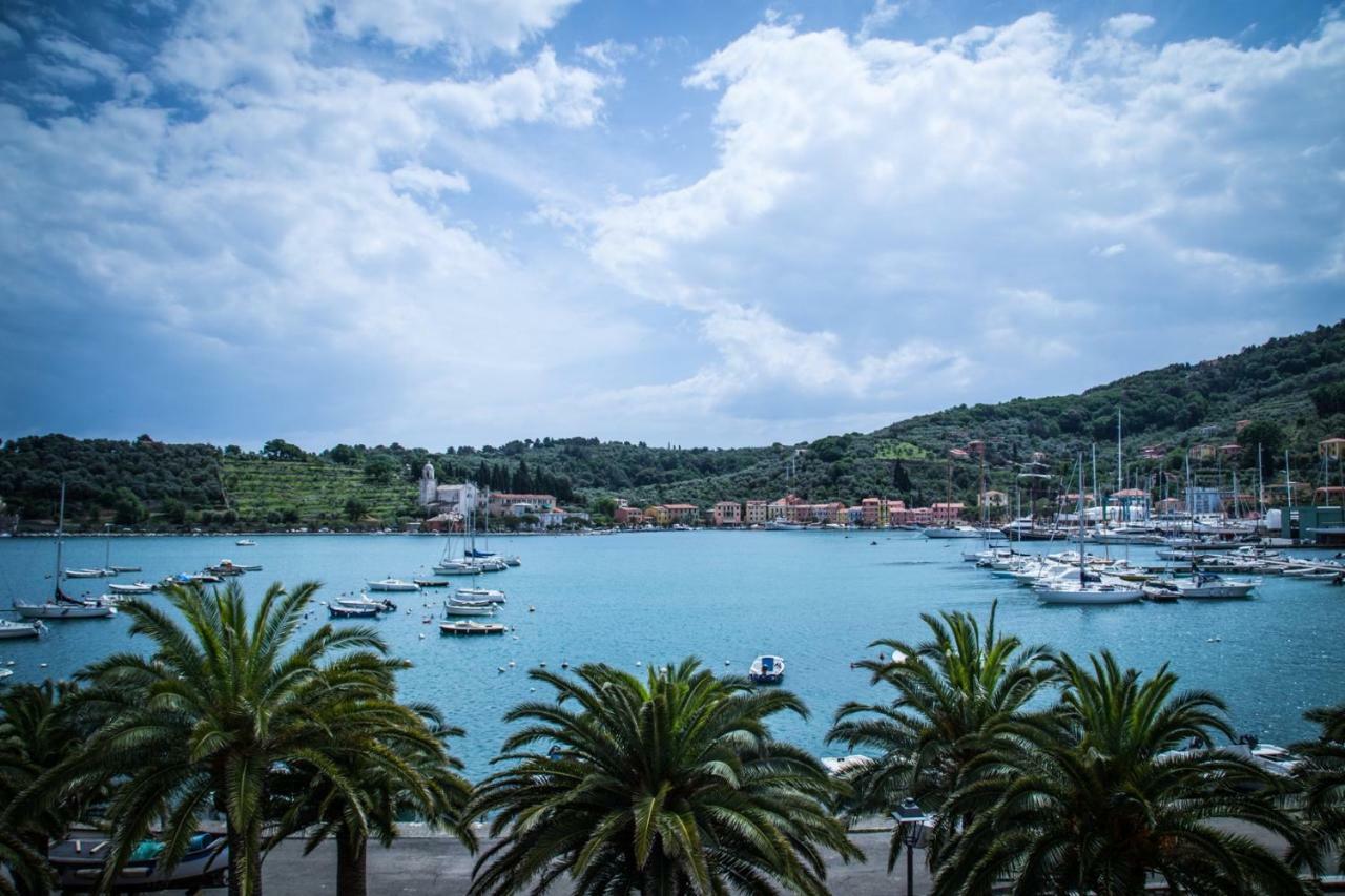Hotel Della Baia Porto Venere Exterior photo